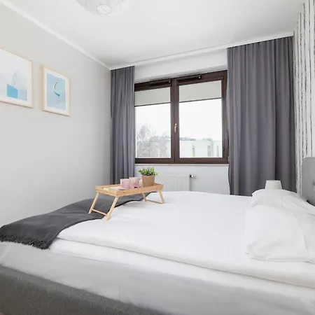 Apartmán Subtle Grey With Furnished Balcony And Parking In By Renters